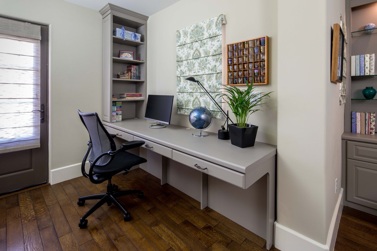 Valet Custom HighEnd Home Office Design &